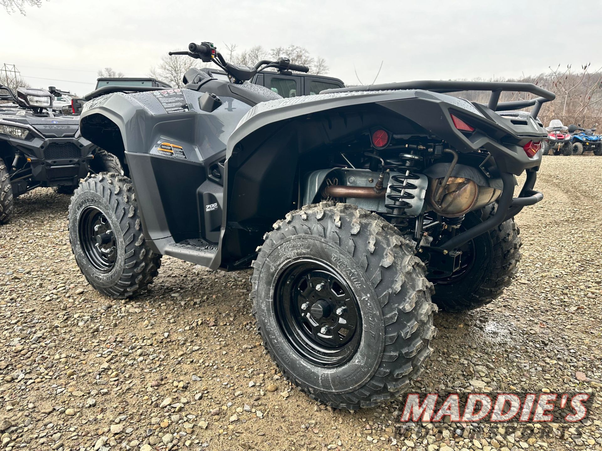 2024 Can-Am Outlander 700 in Dansville, New York - Photo 4