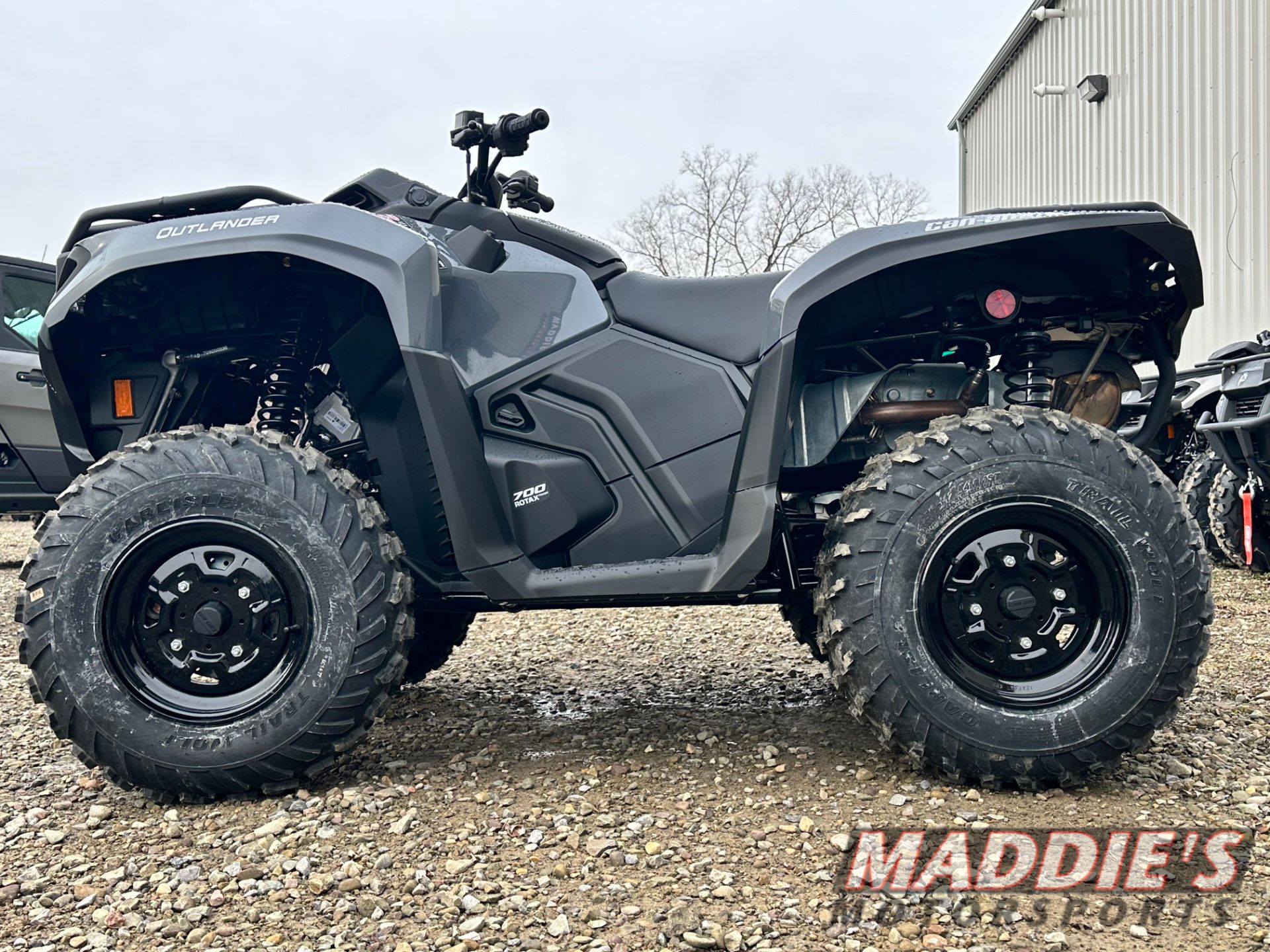 2024 Can-Am Outlander 700 in Dansville, New York - Photo 3