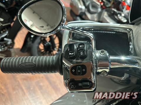 2018 Indian Motorcycle Roadmaster® ABS in Dansville, New York - Photo 16