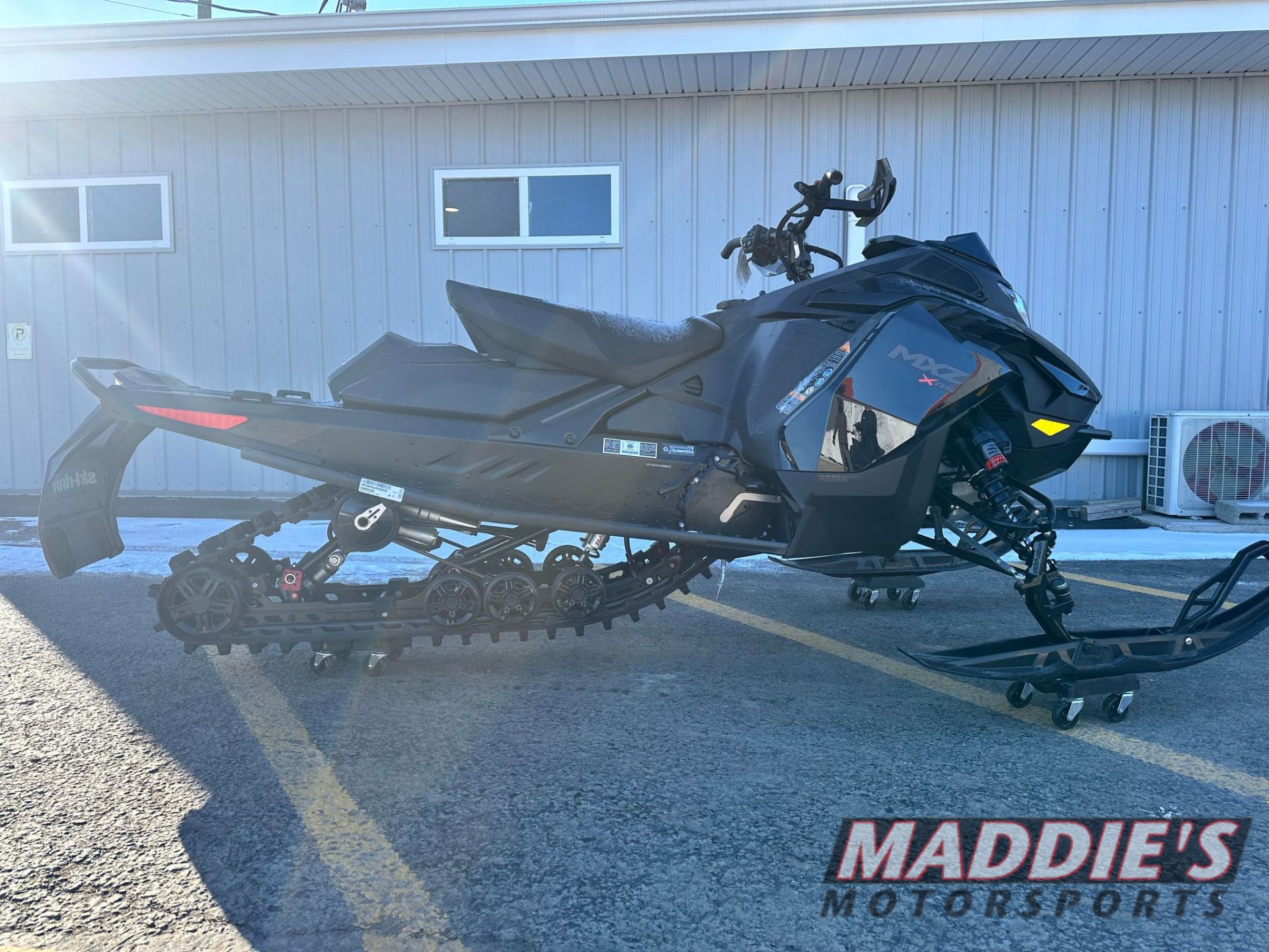 2024 Ski-Doo MXZ X-RS 129 850 E-TEC ES w/ Smart-Shox Ice Ripper XT 1.5 in Dansville, New York - Photo 7