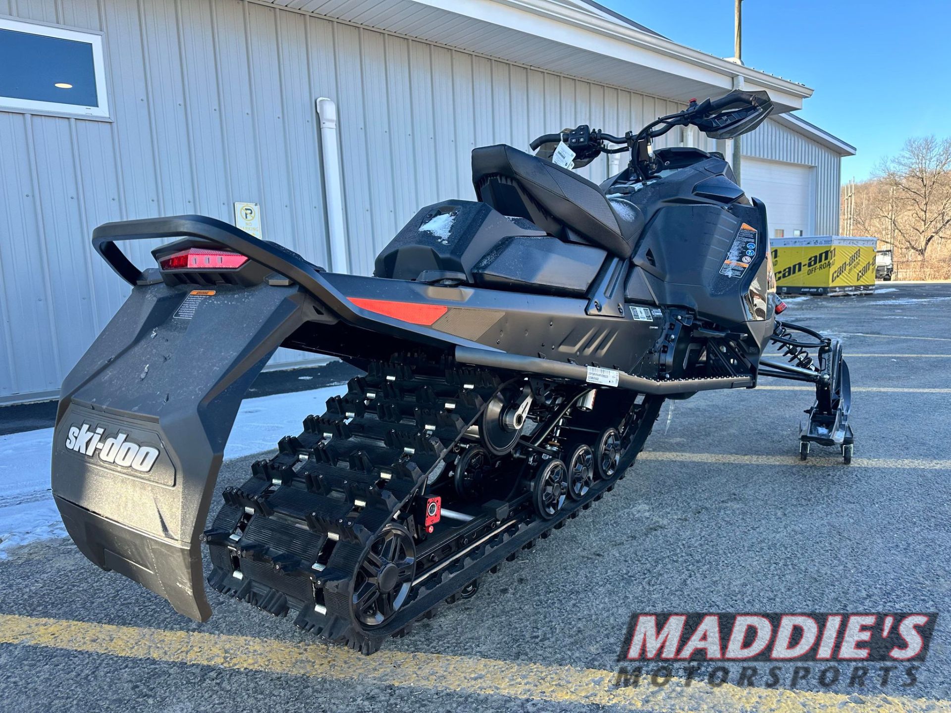 2024 Ski-Doo MXZ X-RS 129 850 E-TEC ES w/ Smart-Shox Ice Ripper XT 1.5 in Dansville, New York - Photo 6