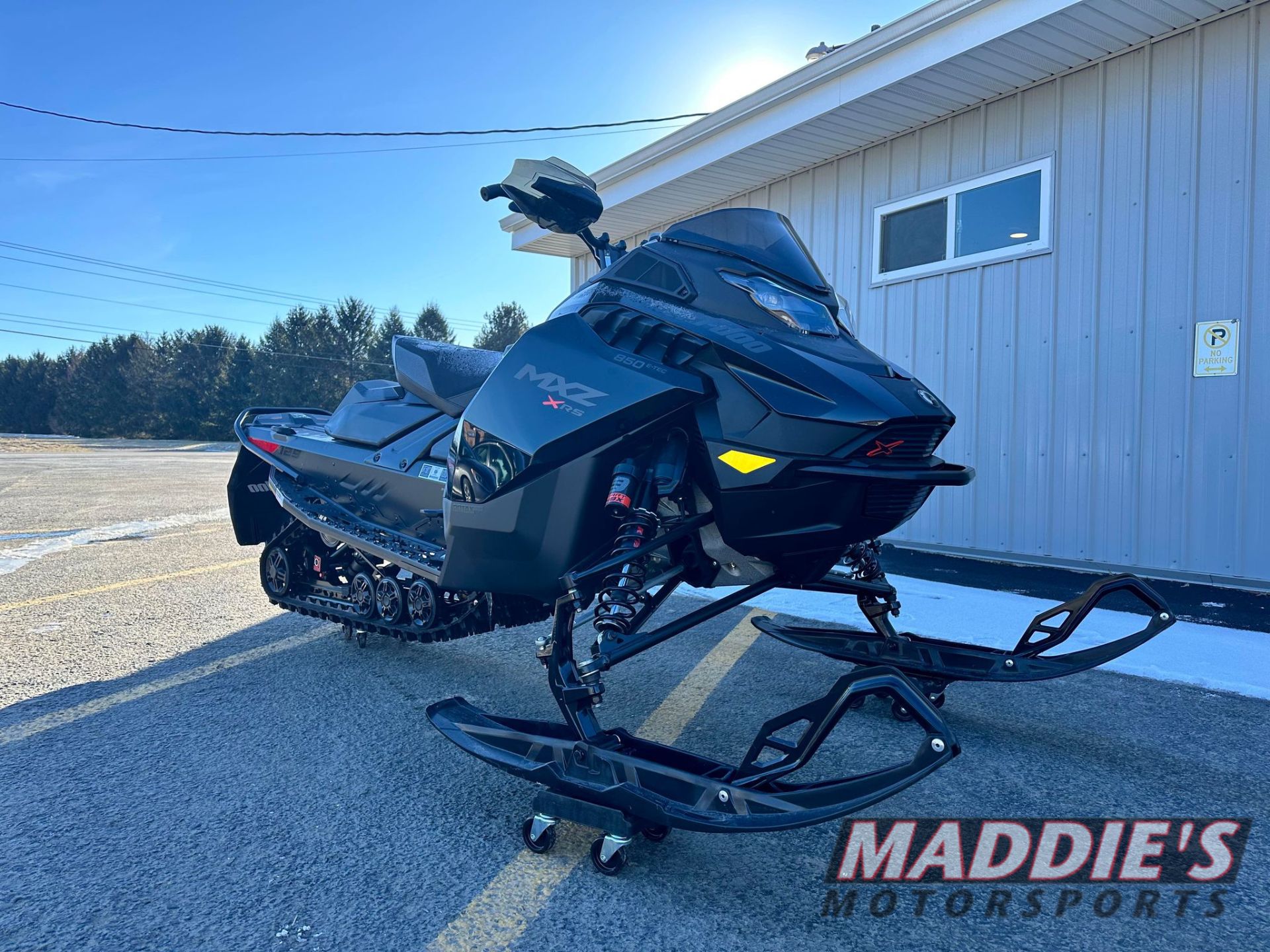 2024 Ski-Doo MXZ X-RS 129 850 E-TEC ES w/ Smart-Shox Ice Ripper XT 1.5 in Dansville, New York - Photo 8