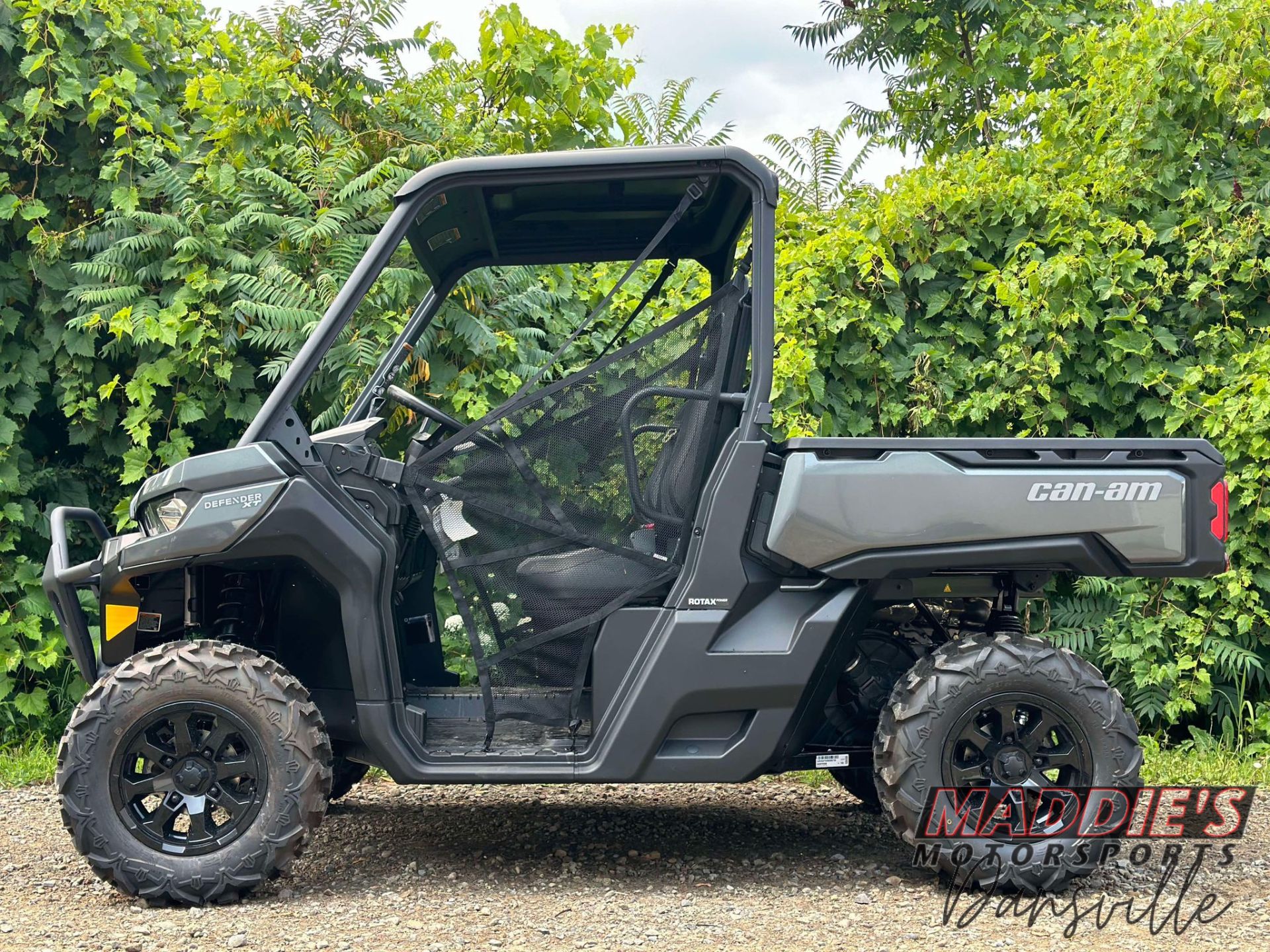 2024 Can-Am Defender XT HD9 in Dansville, New York - Photo 3