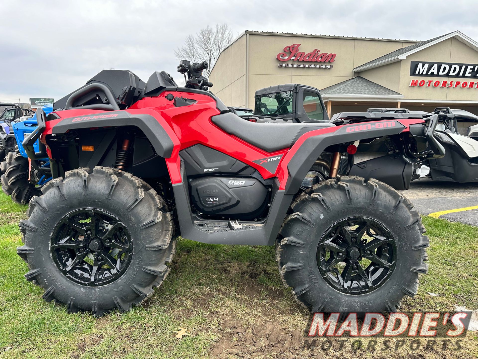 2024 Can-Am Outlander X MR 850 in Dansville, New York - Photo 3