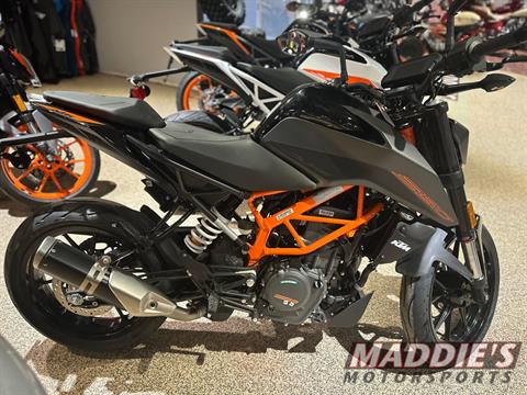 2023 KTM 390 Duke in Dansville, New York - Photo 7