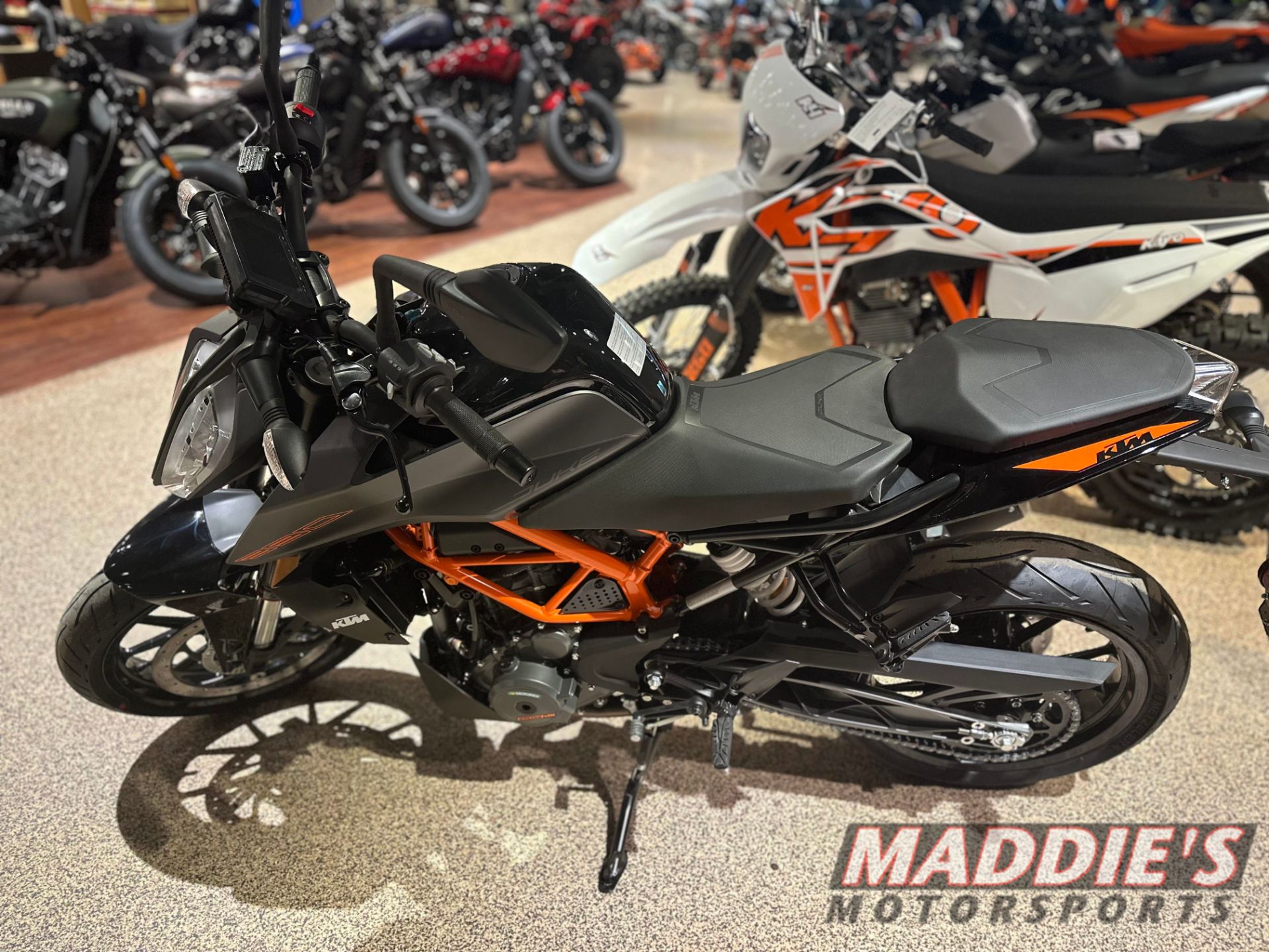 2023 KTM 390 Duke in Dansville, New York - Photo 5