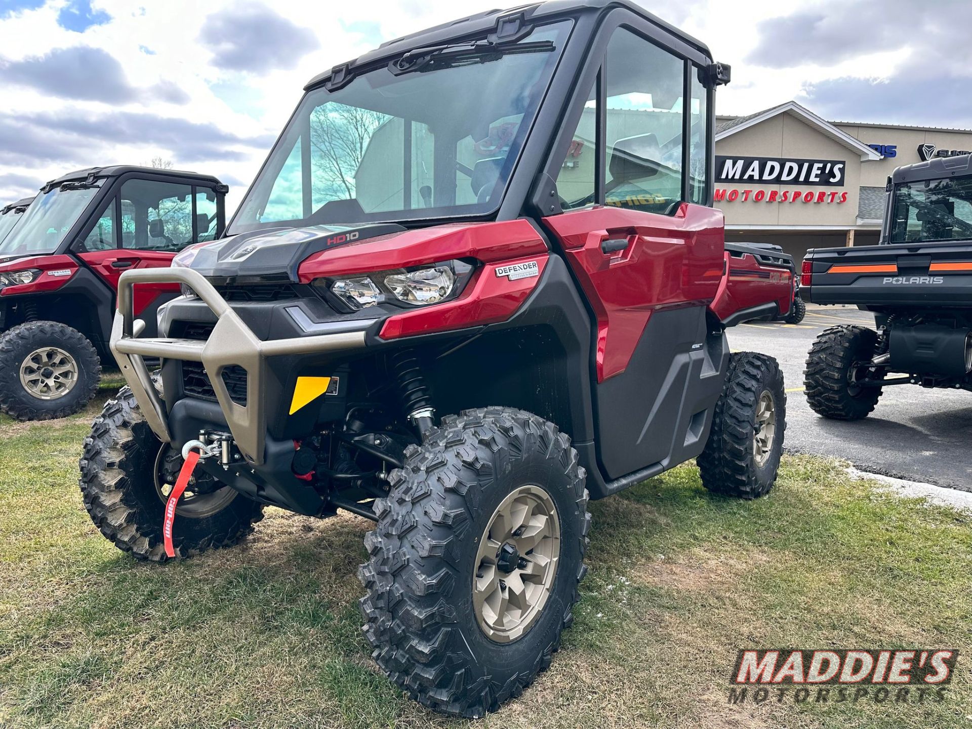 2024 Can-Am Defender Limited in Dansville, New York - Photo 1