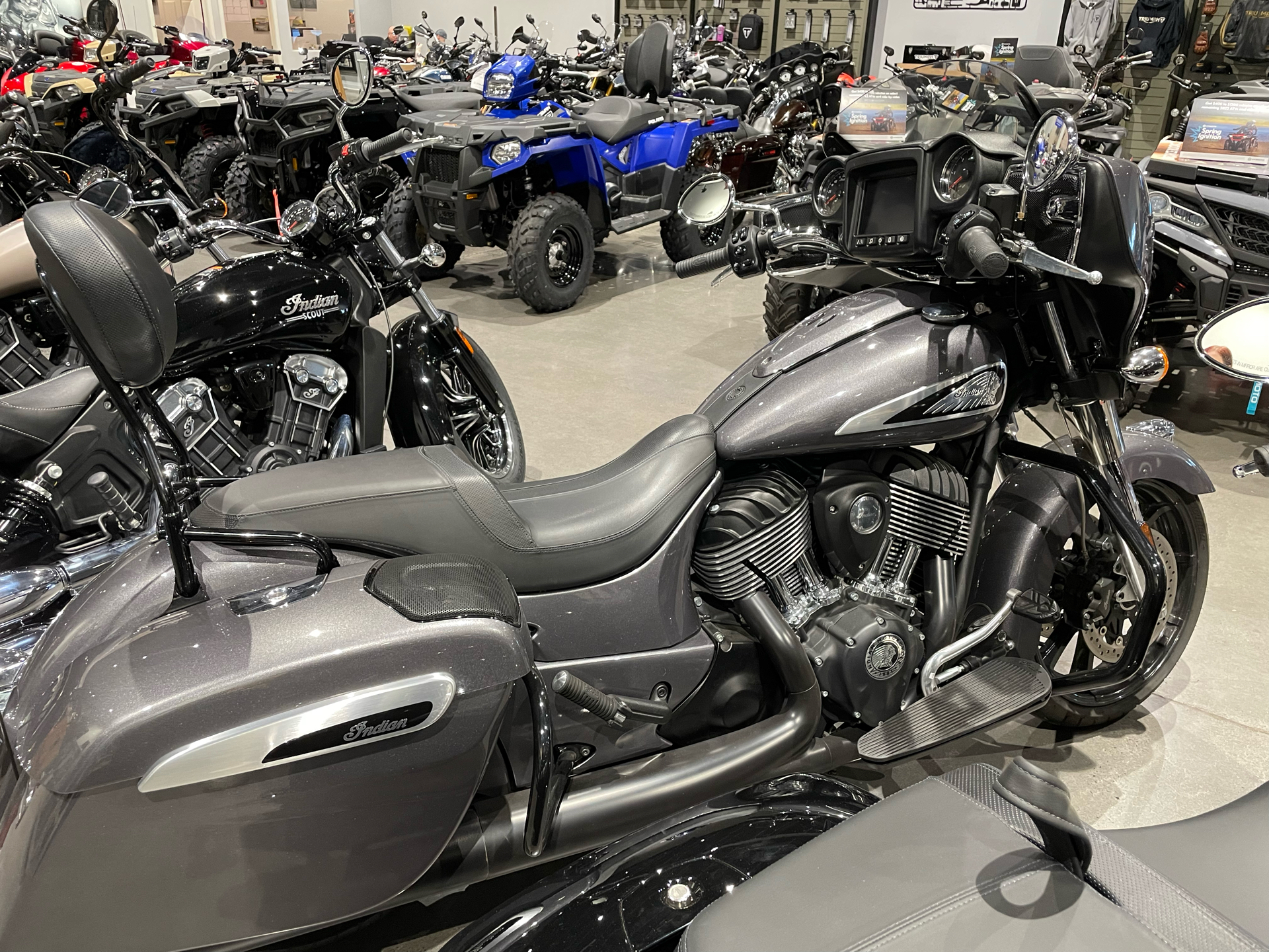 2019 Indian Motorcycle Chieftain® ABS in Farmington, New York - Photo 2