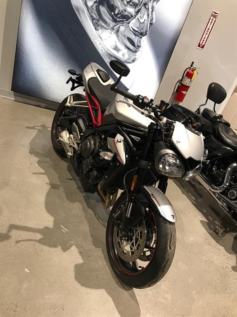 new triumph street triple