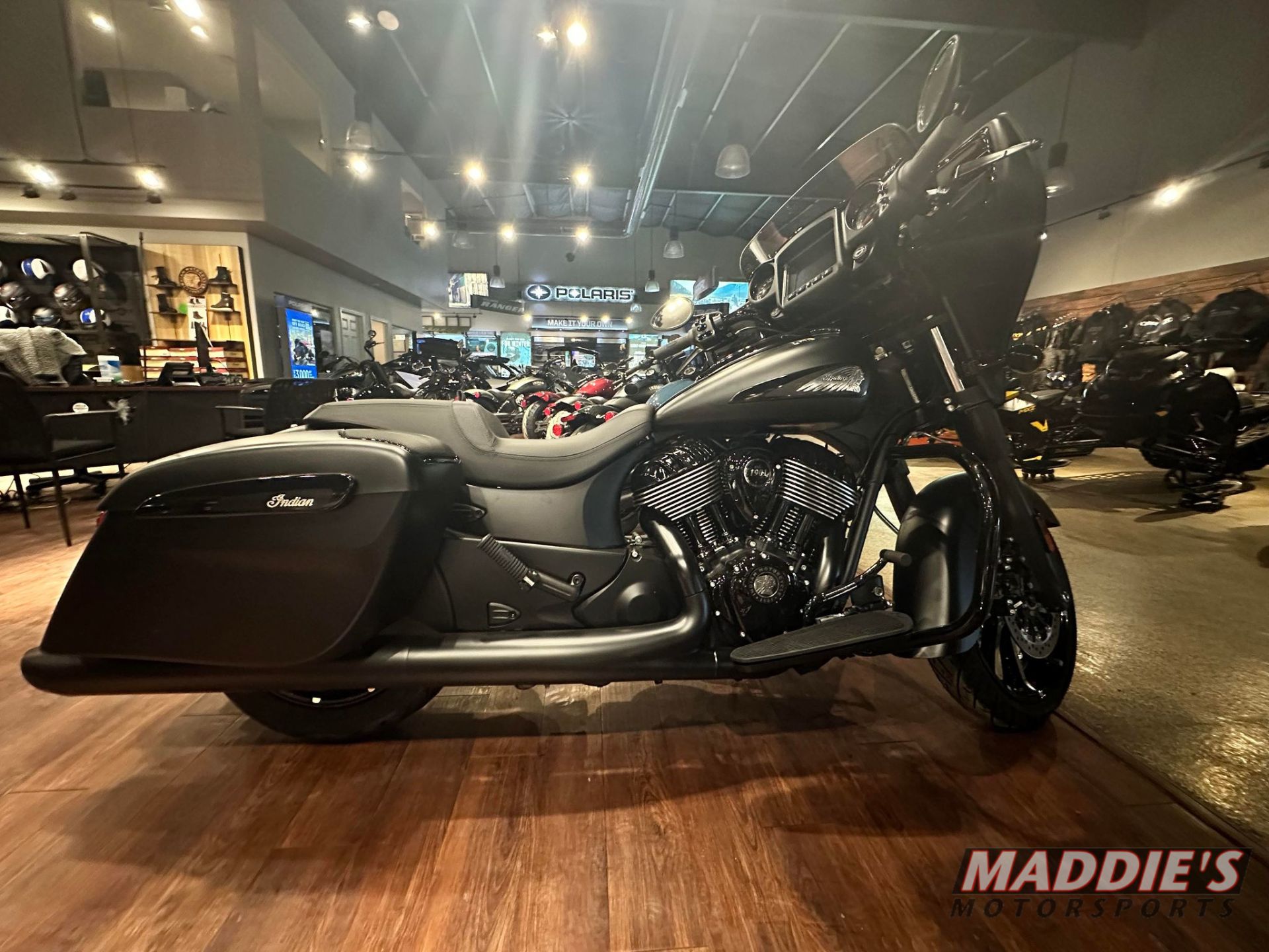 2024 Indian Motorcycle Chieftain® Dark Horse® with PowerBand Audio Package in Farmington, New York - Photo 7