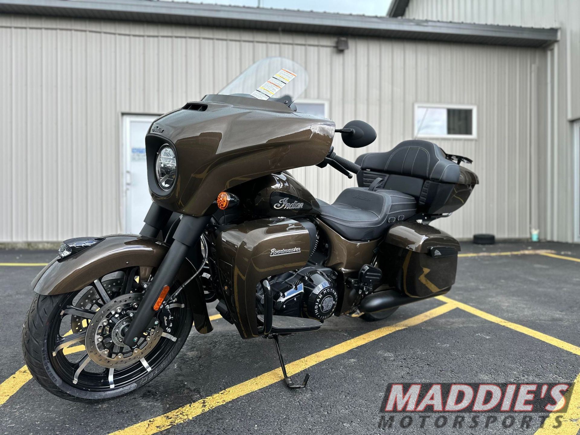 2023 Indian Motorcycle Roadmaster® Dark Horse® in Farmington, New York - Photo 1