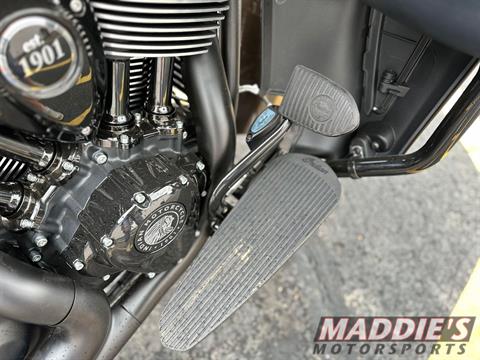2023 Indian Motorcycle Roadmaster® Dark Horse® in Farmington, New York - Photo 17