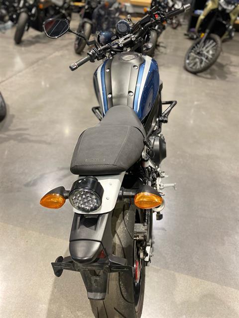 2017 Yamaha XSR900 in Farmington, New York - Photo 4