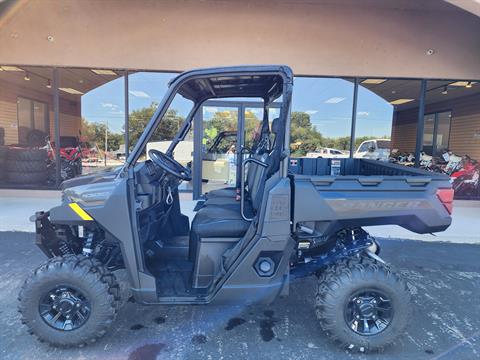 2025 Polaris Ranger 1000 Premium in Chanute, Kansas - Photo 2