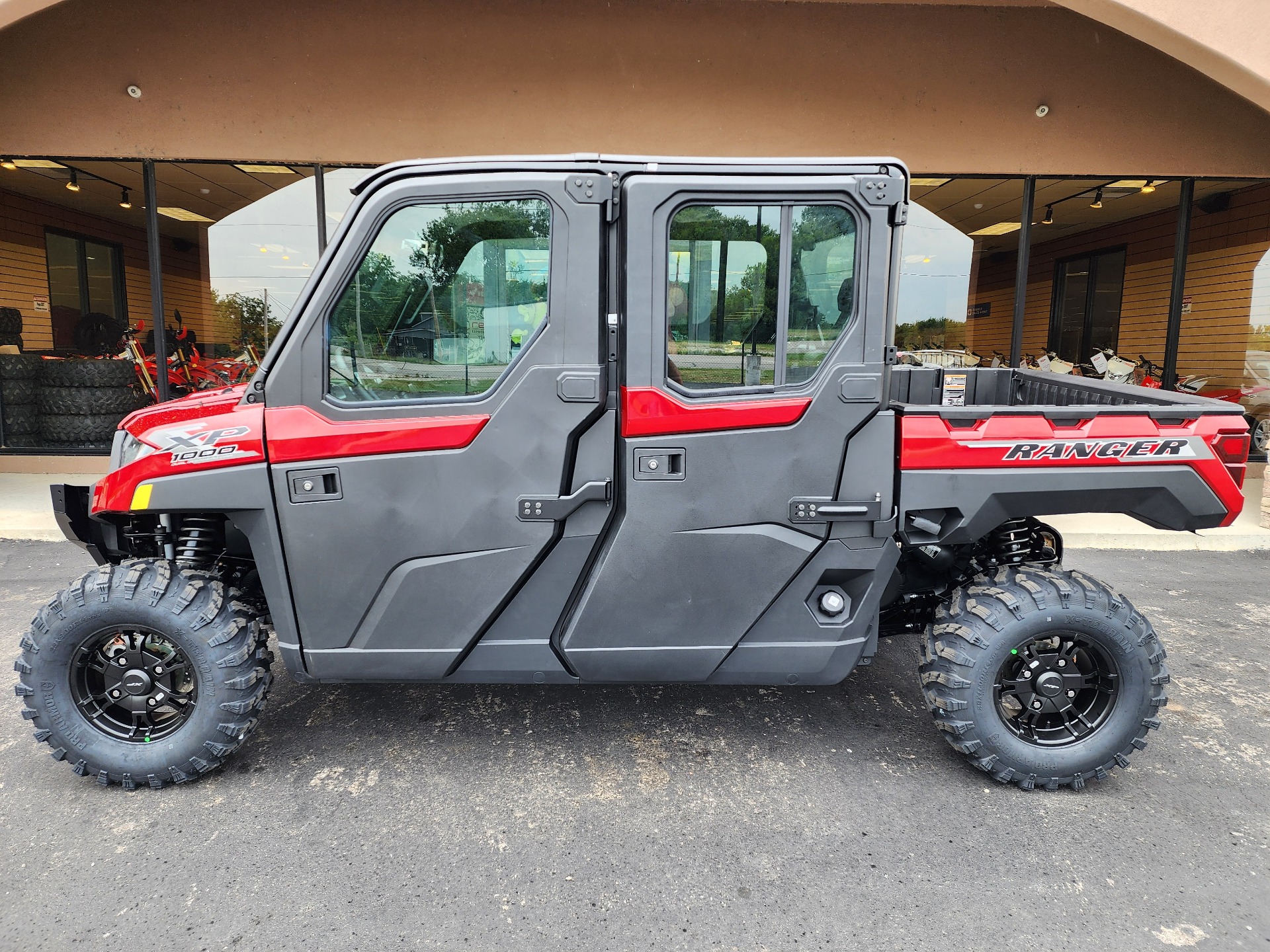 2025 Polaris Ranger Crew XP 1000 NorthStar Edition Ultimate in Chanute, Kansas - Photo 2