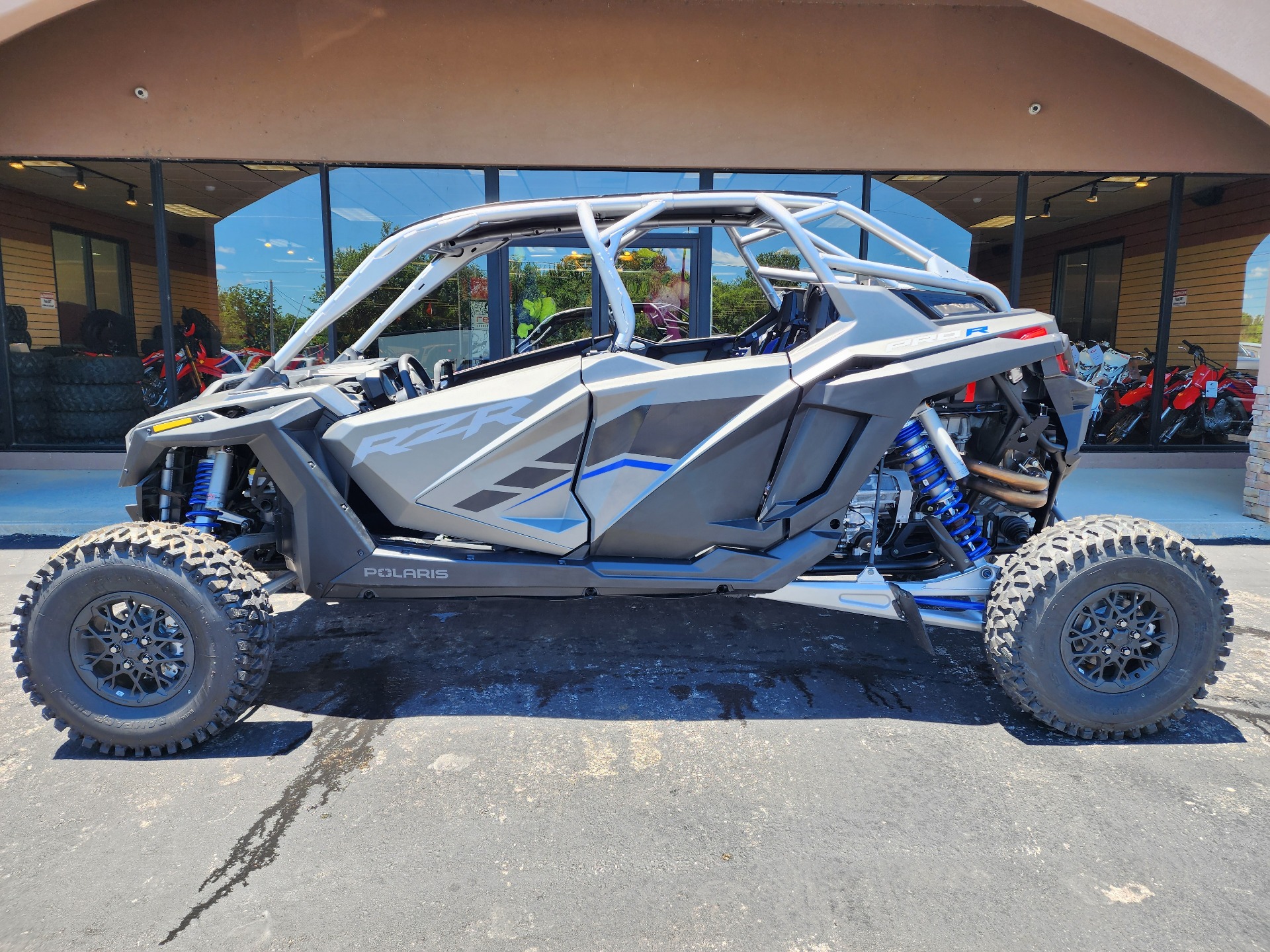 2024 Polaris RZR Pro R 4 Premium in Chanute, Kansas - Photo 2