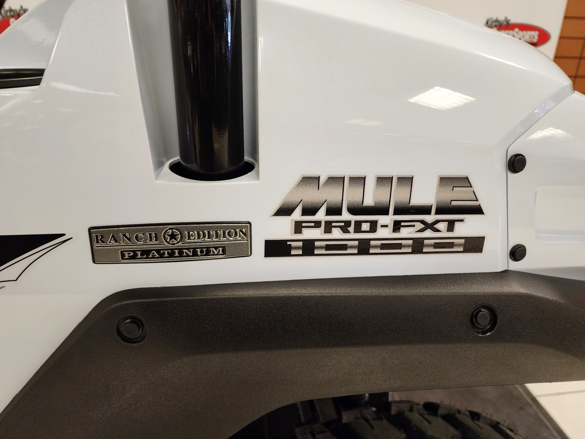 2024 Kawasaki MULE PRO-FXT 1000 Platinum Ranch Edition in Chanute, Kansas - Photo 2