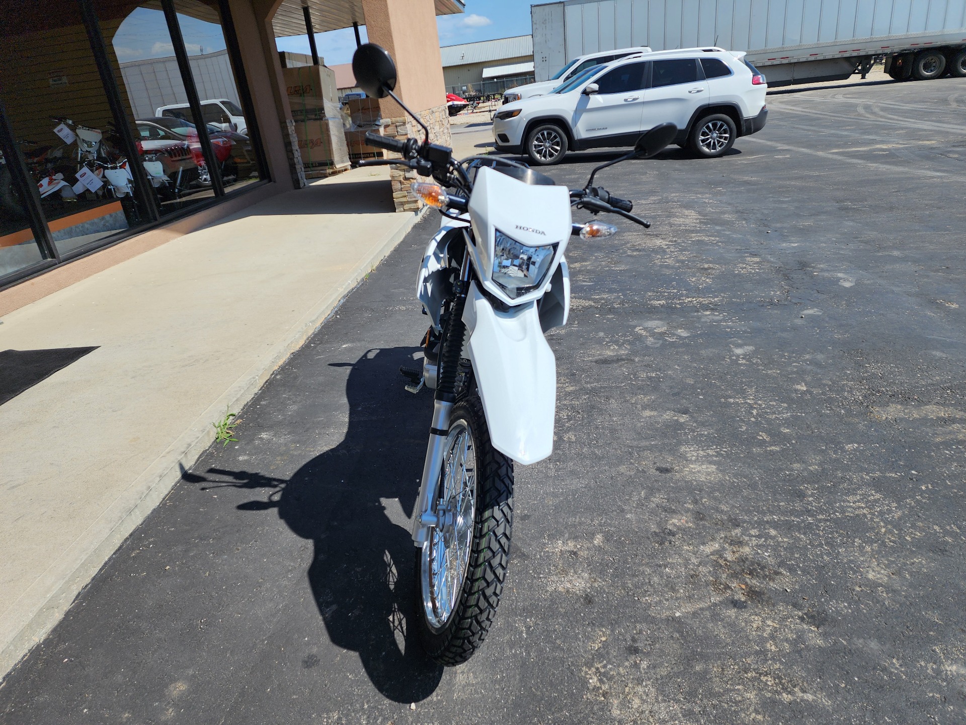 2024 Honda XR150L in Chanute, Kansas - Photo 3