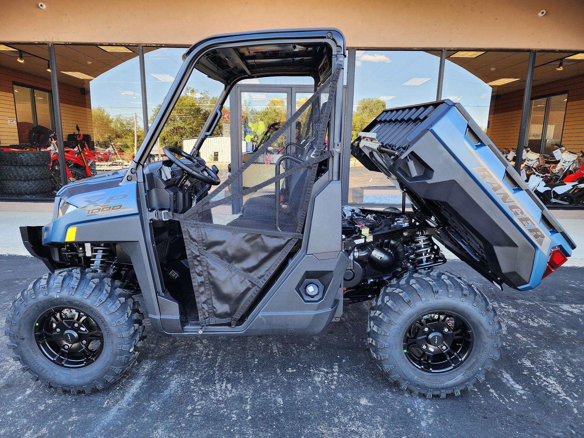 2025 Polaris Ranger XP 1000 Premium in Chanute, Kansas - Photo 7