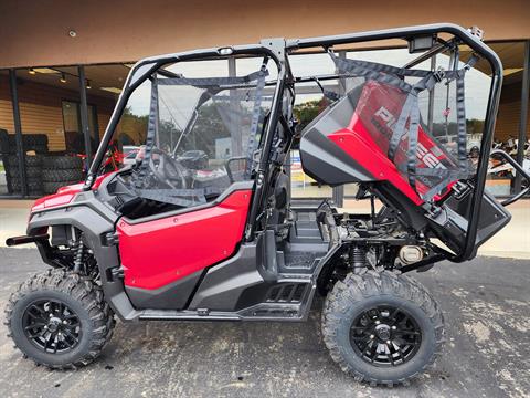 2024 Honda Pioneer 1000-5 Deluxe in Chanute, Kansas - Photo 3