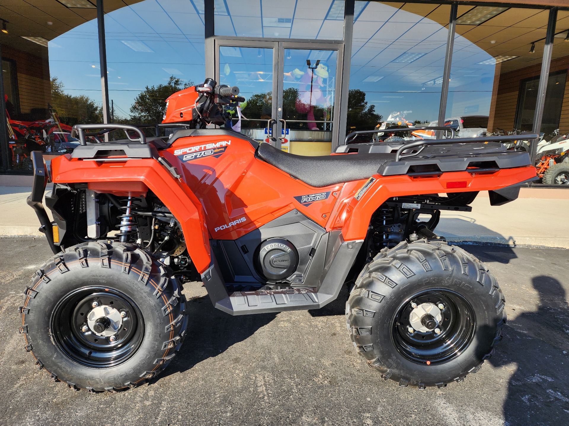 2025 Polaris Sportsman 570 EPS in Chanute, Kansas - Photo 2