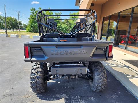 2024 Honda Pioneer 1000-6 Deluxe Crew in Chanute, Kansas - Photo 6