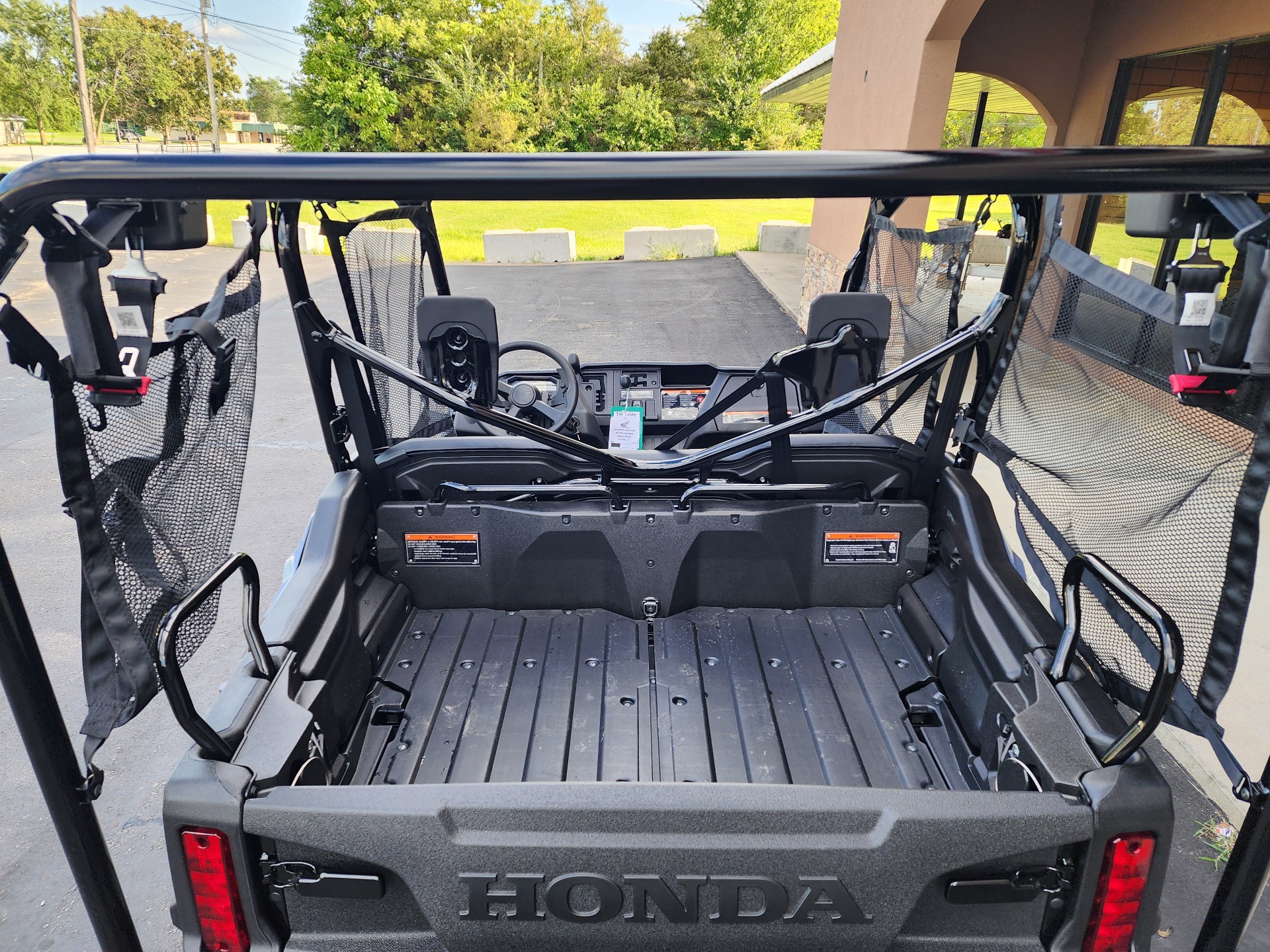 2024 Honda Pioneer 1000-5 Deluxe in Chanute, Kansas - Photo 10