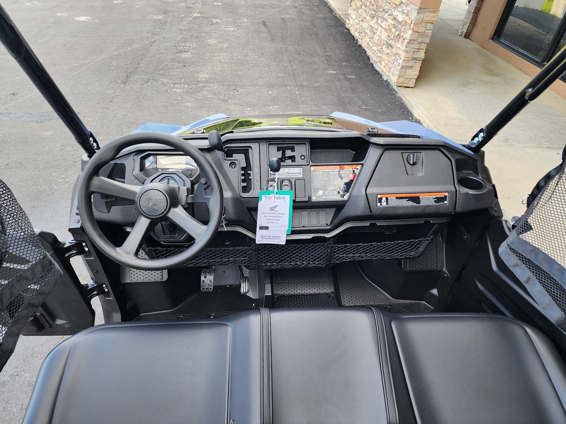 2024 Honda Pioneer 1000-5 Deluxe in Chanute, Kansas - Photo 9