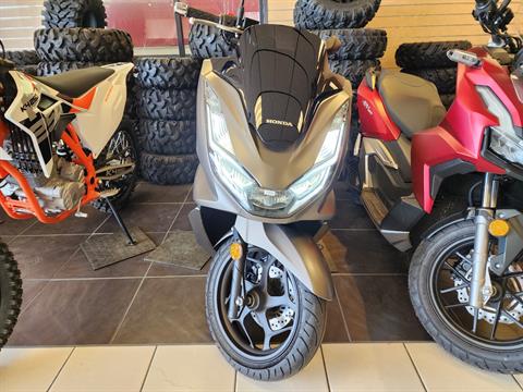 2023 Honda PCX in Chanute, Kansas - Photo 3