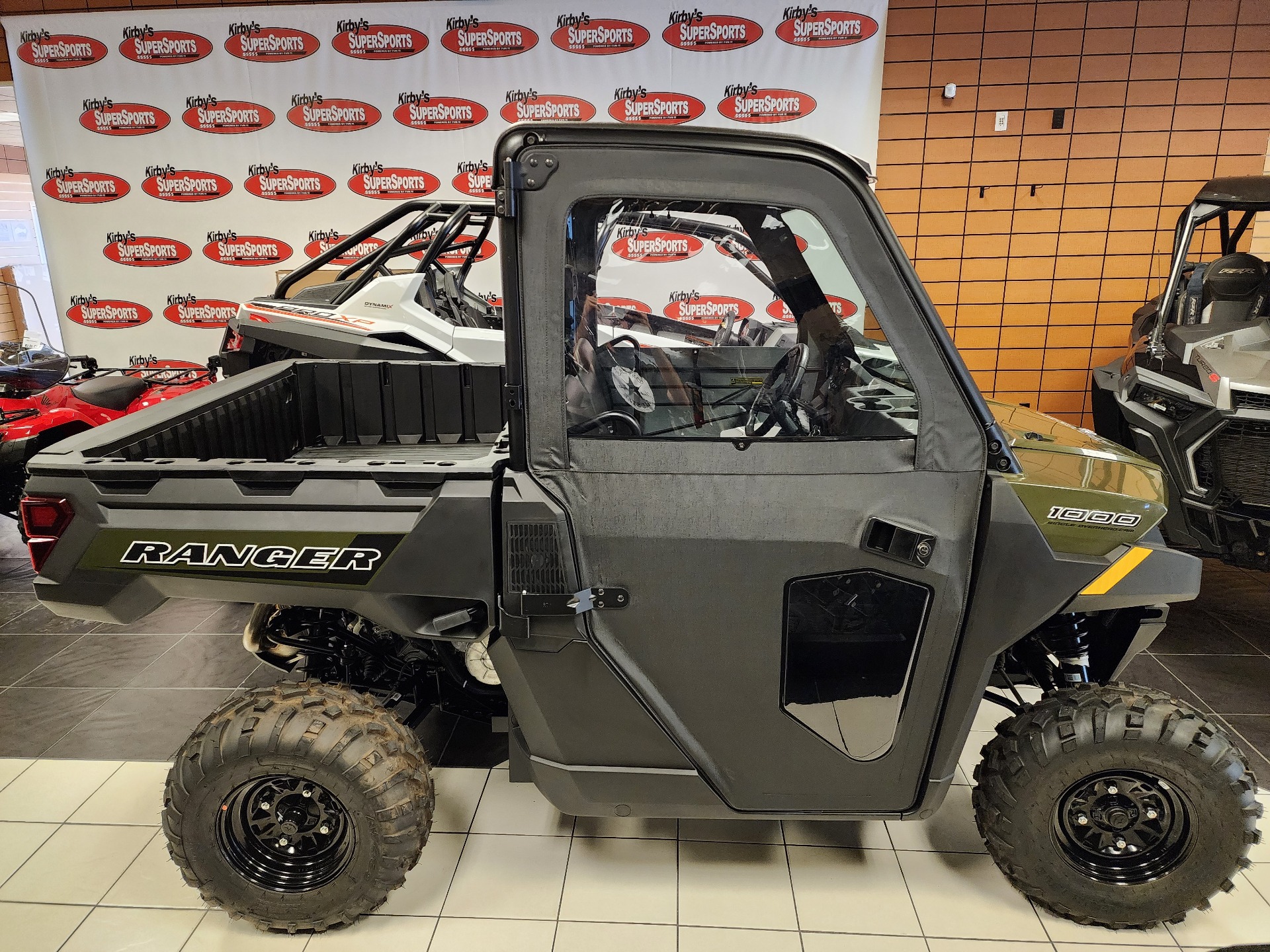 2025 Polaris Ranger 1000 in Chanute, Kansas - Photo 2