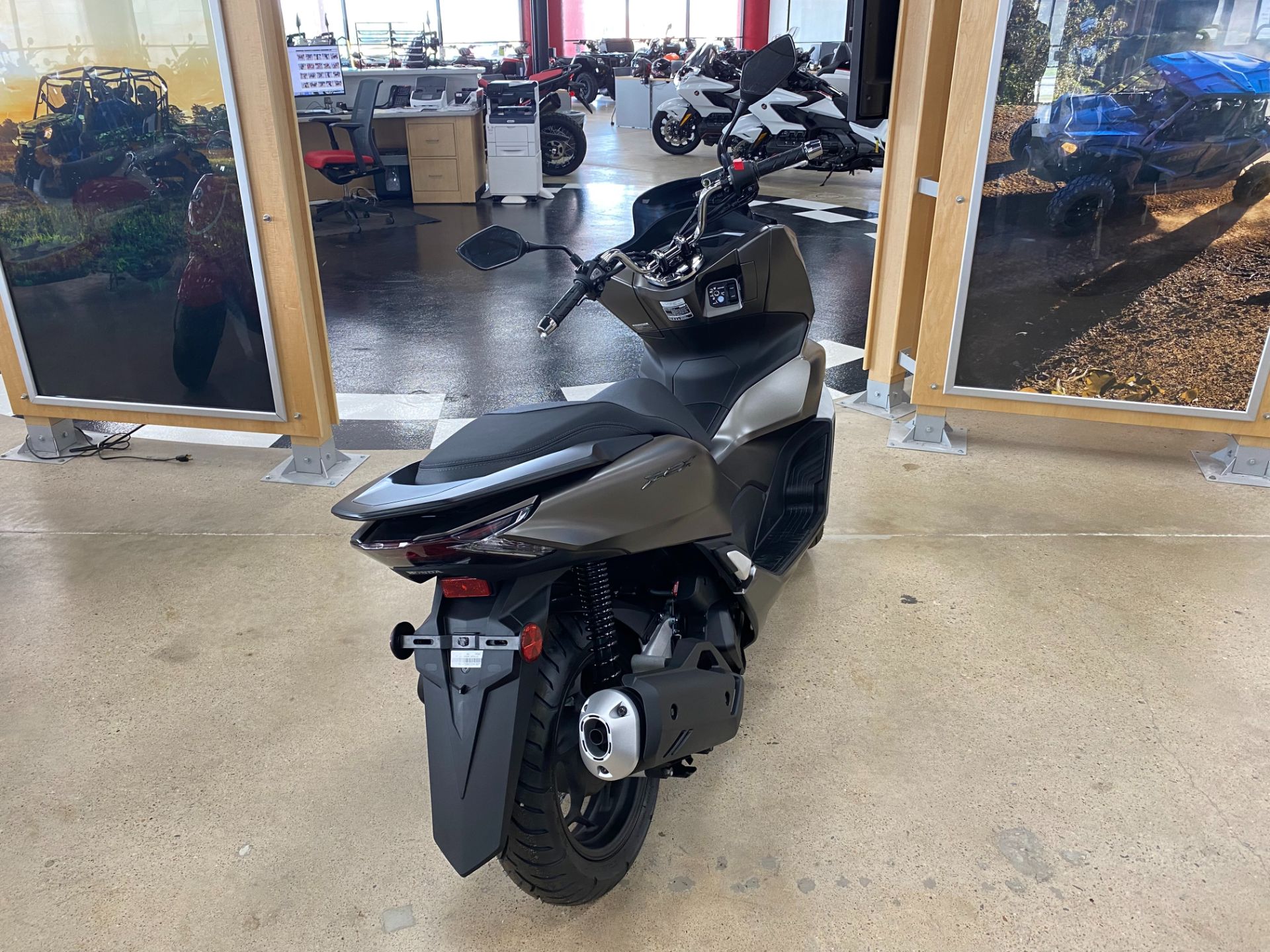 2024 Honda PCX in Wichita, Kansas - Photo 6