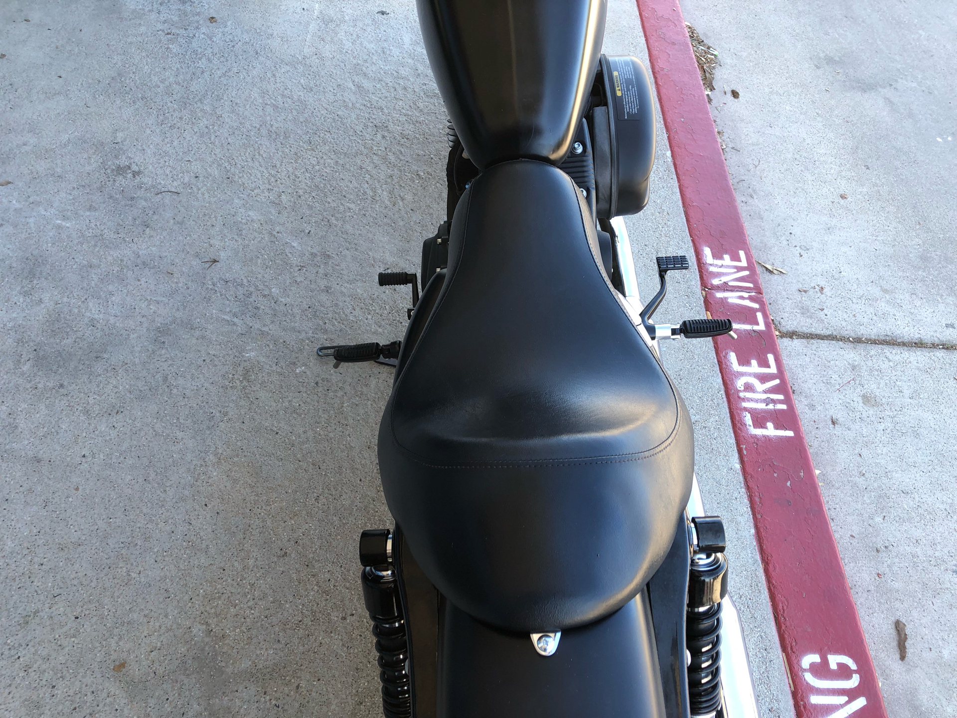 2015 Harley-Davidson Iron 883™ in Temecula, California - Photo 8