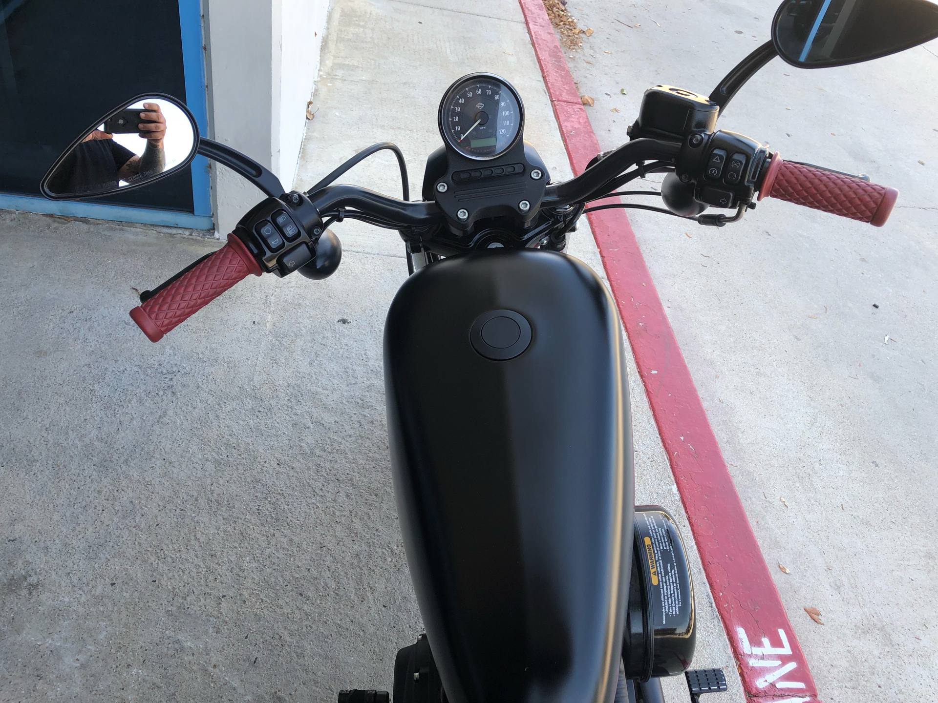 2019 Harley-Davidson Iron 883™ in Temecula, California - Photo 10