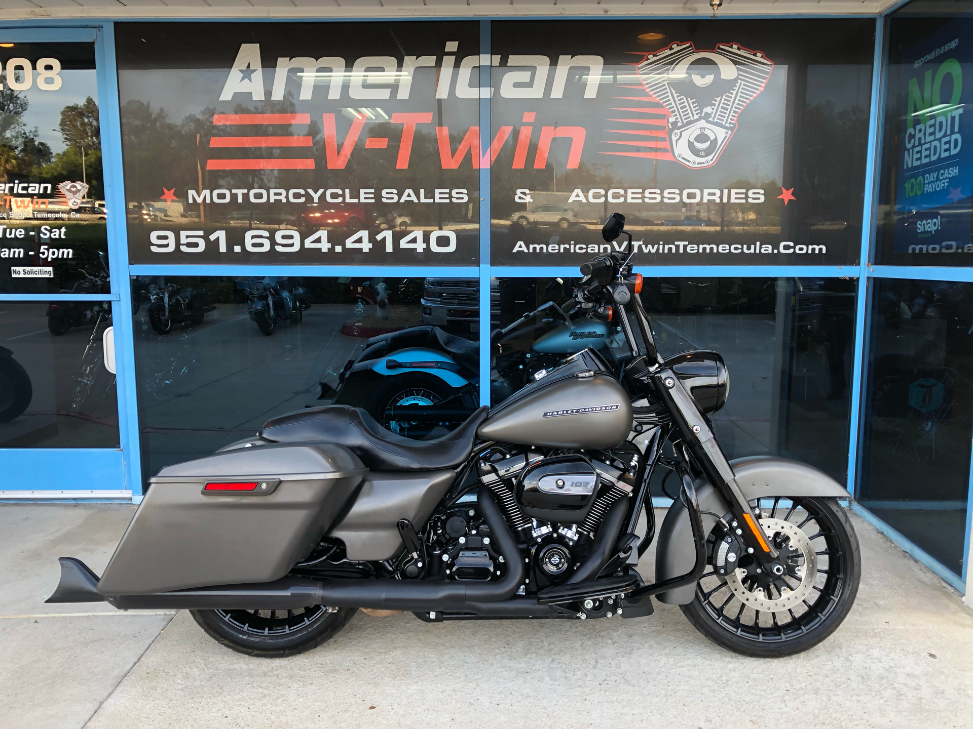 2018 Harley-Davidson Road King® Special in Temecula, California - Photo 2