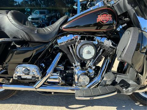 2001 Harley-Davidson FLHTC/FLHTCI Electra Glide® Classic in Temecula, California - Photo 4