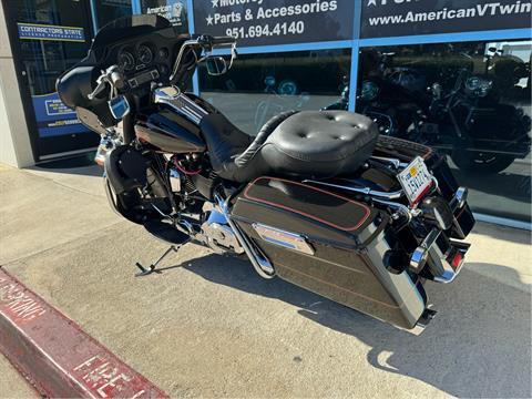 2001 Harley-Davidson FLHTC/FLHTCI Electra Glide® Classic in Temecula, California - Photo 10