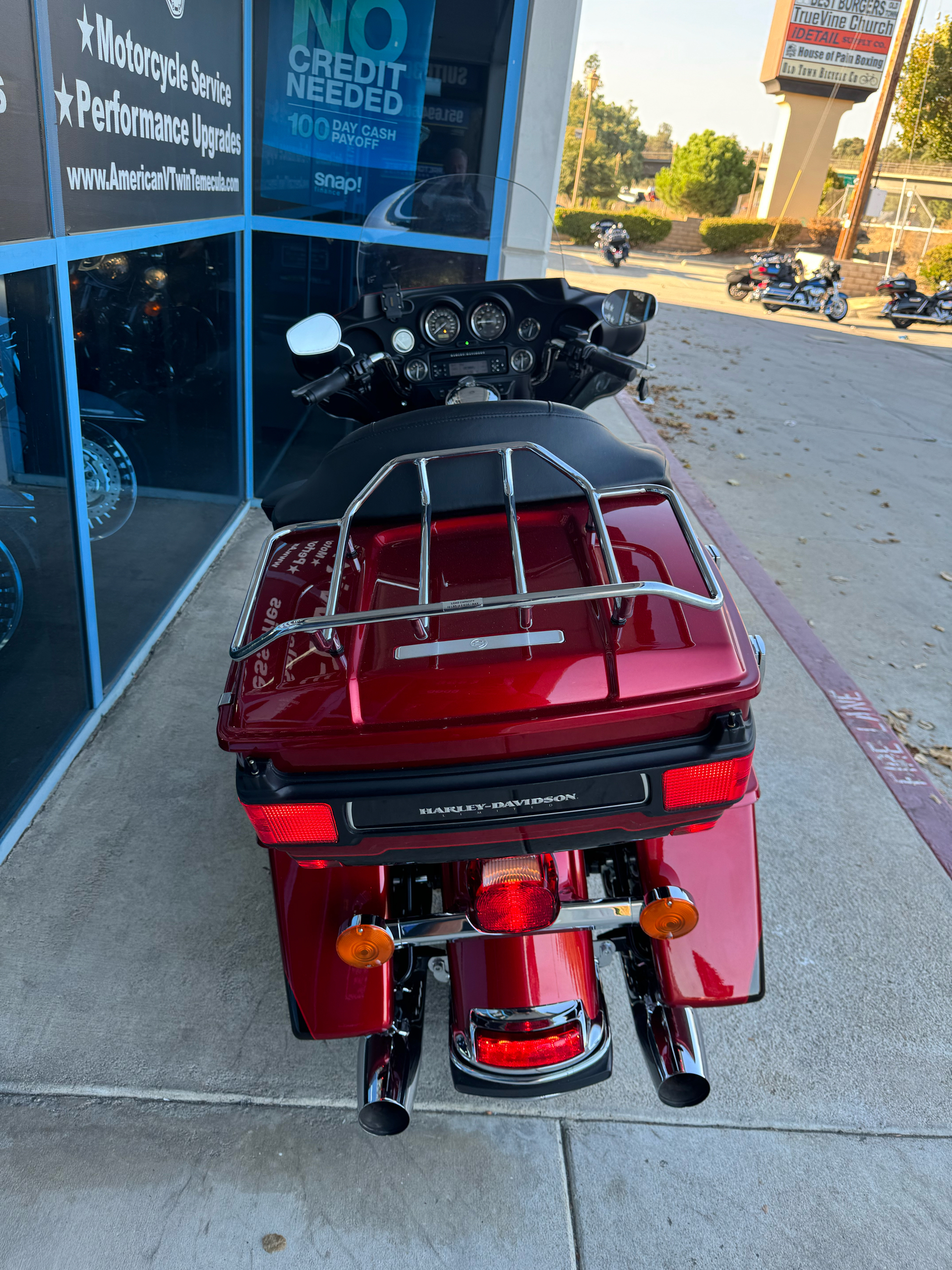 2013 Harley-Davidson Electra Glide® Ultra Limited in Temecula, California - Photo 6