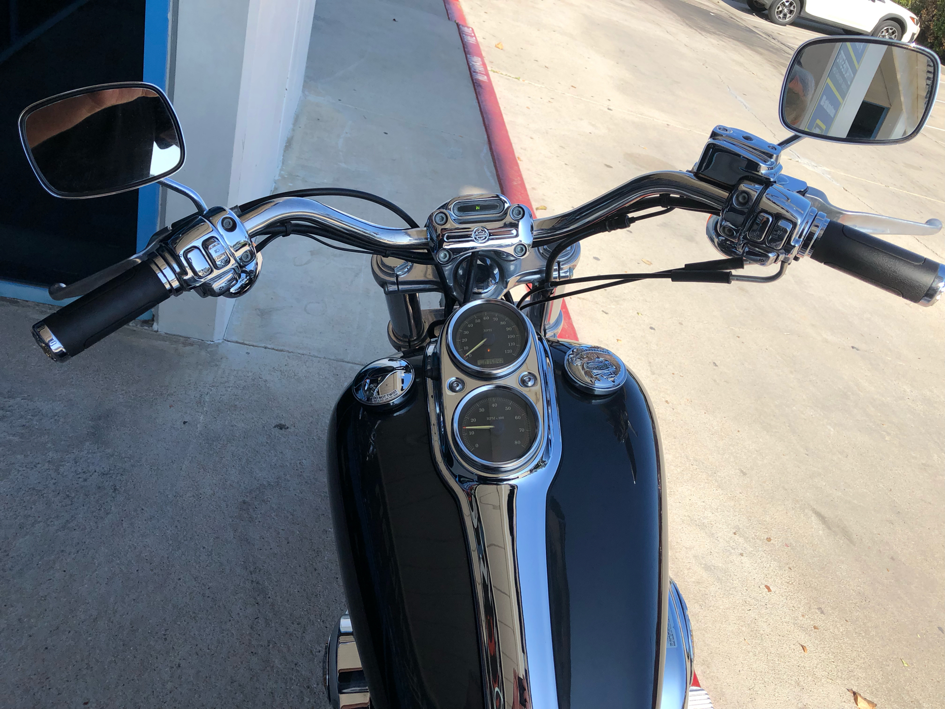 2006 Harley-Davidson Dyna™ Low Rider® in Temecula, California - Photo 12