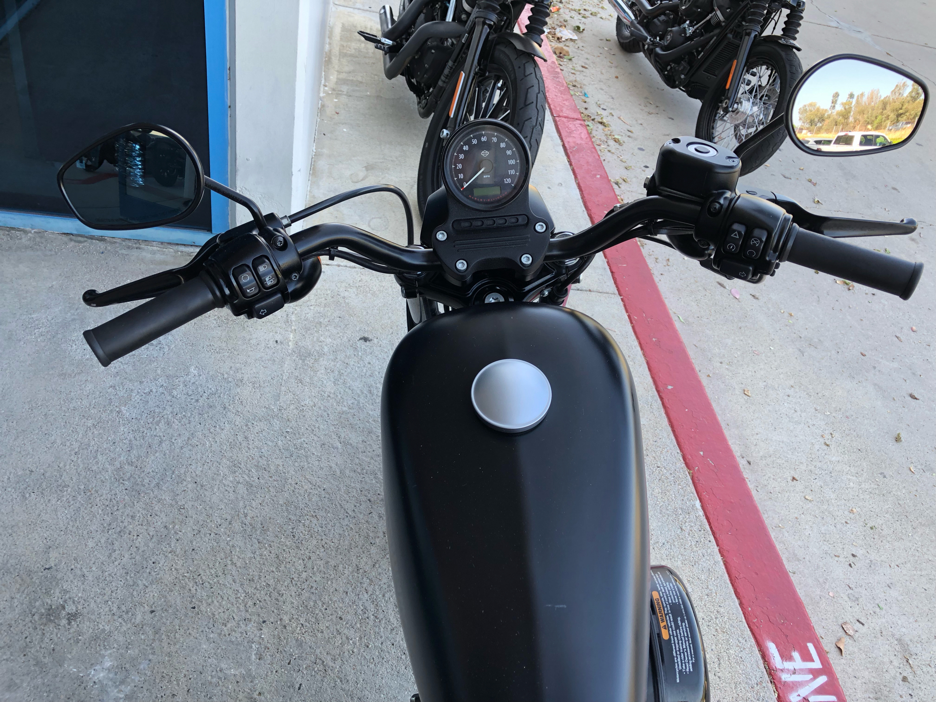 2017 Harley-Davidson Iron 883™ in Temecula, California - Photo 9