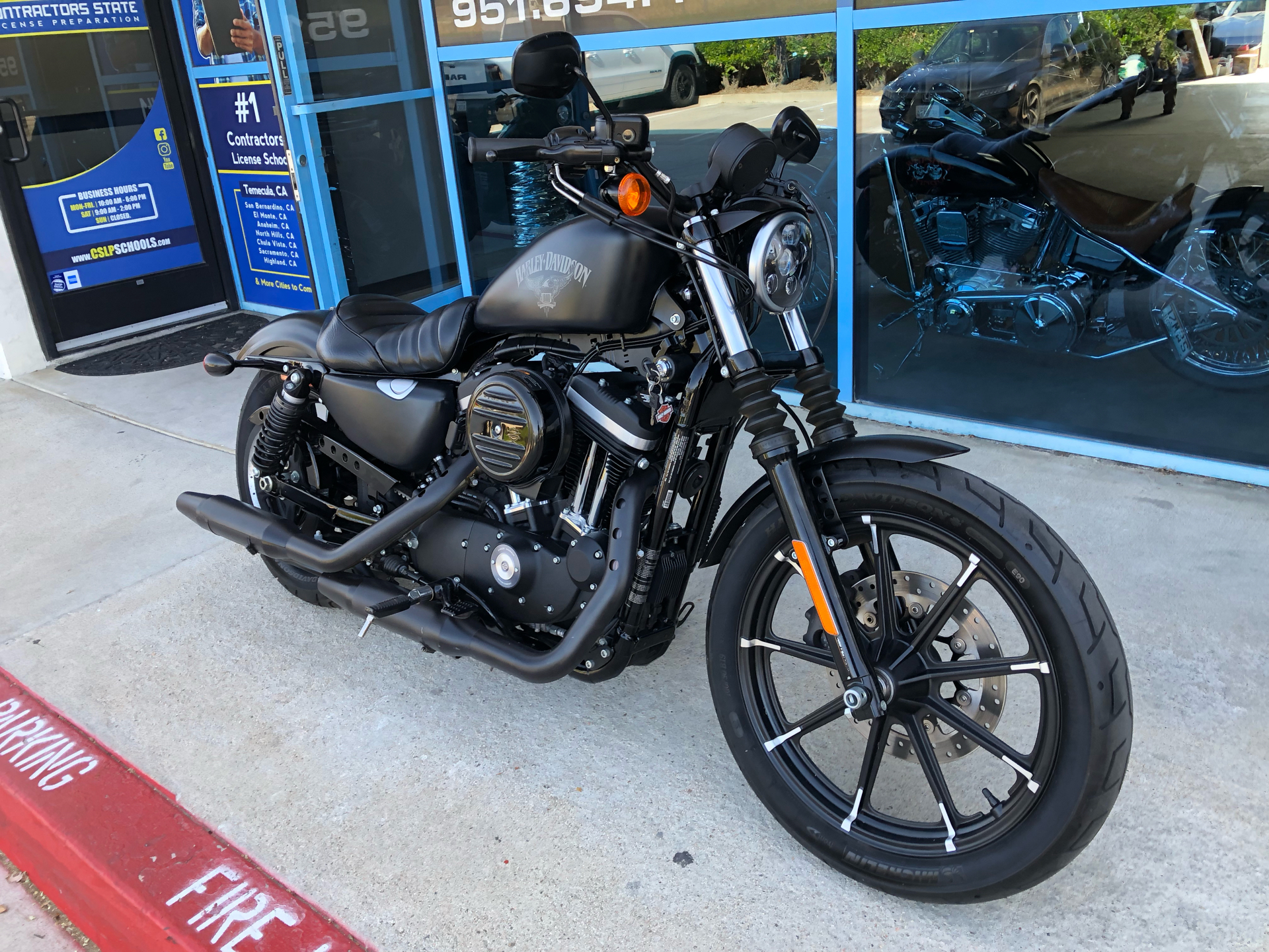 2017 Harley-Davidson Iron 883™ in Temecula, California - Photo 10