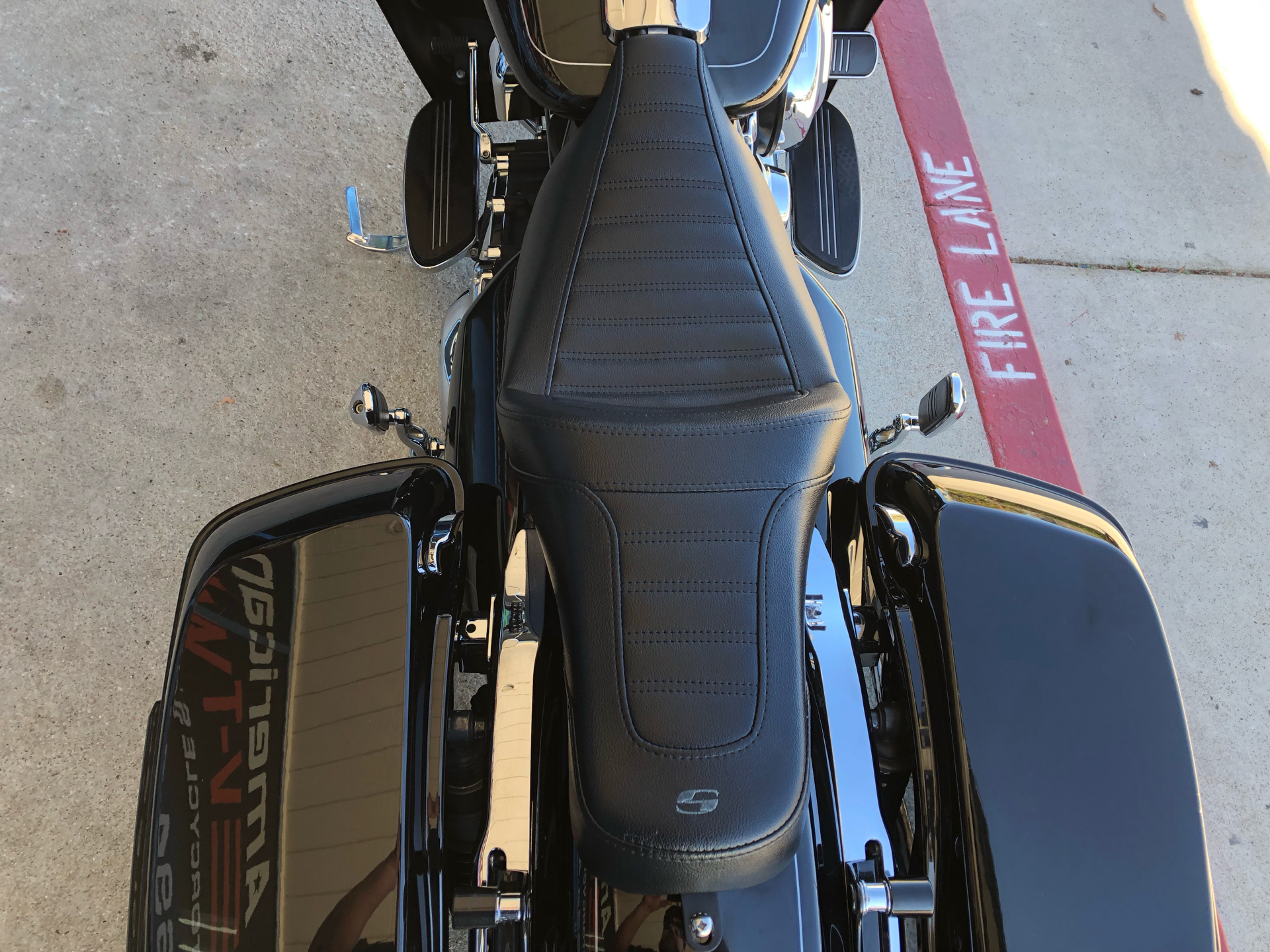 2016 Harley-Davidson Road Glide® Special in Temecula, California - Photo 11