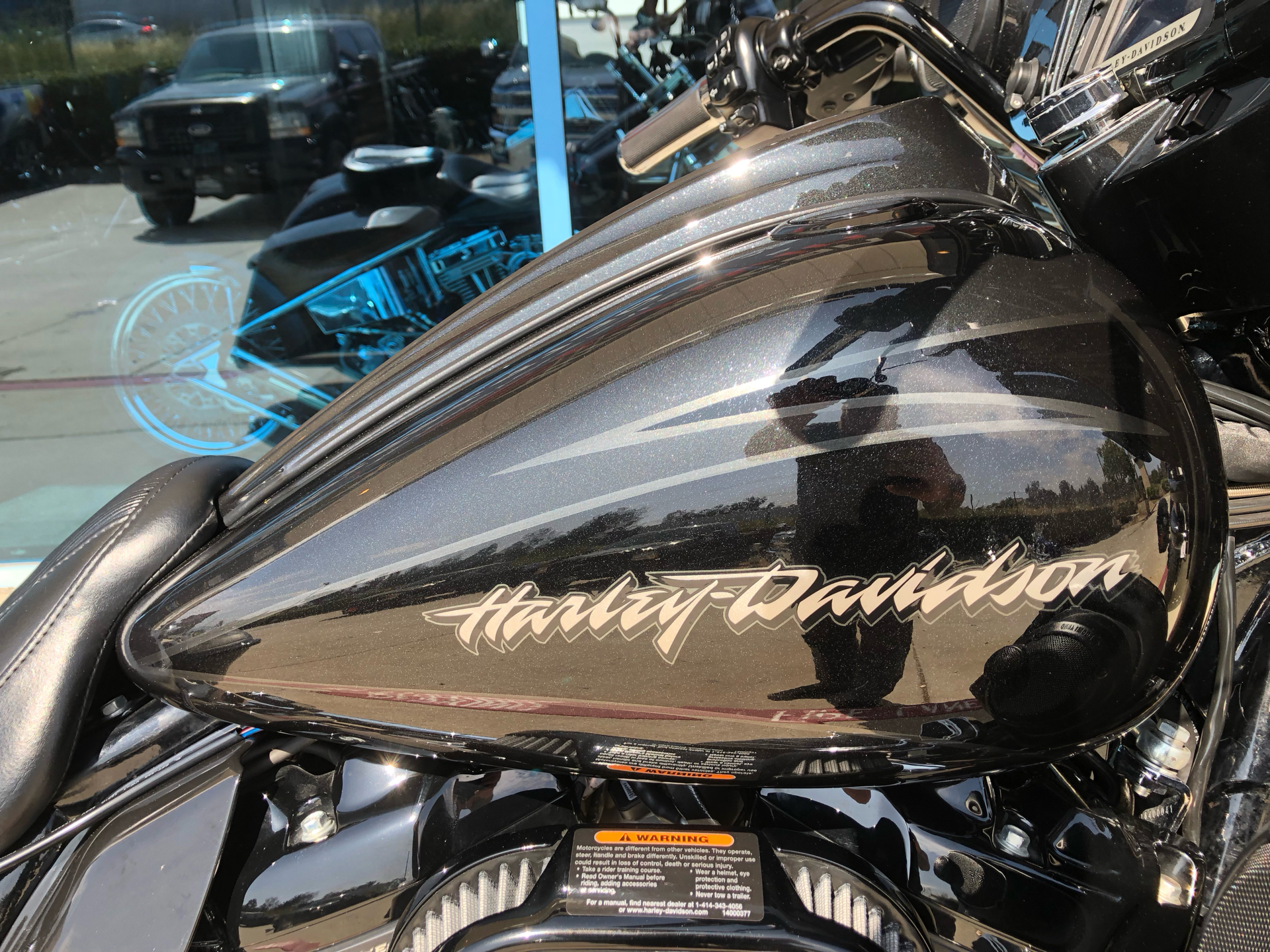 2017 Harley-Davidson CVO™ Street Glide® in Temecula, California - Photo 6