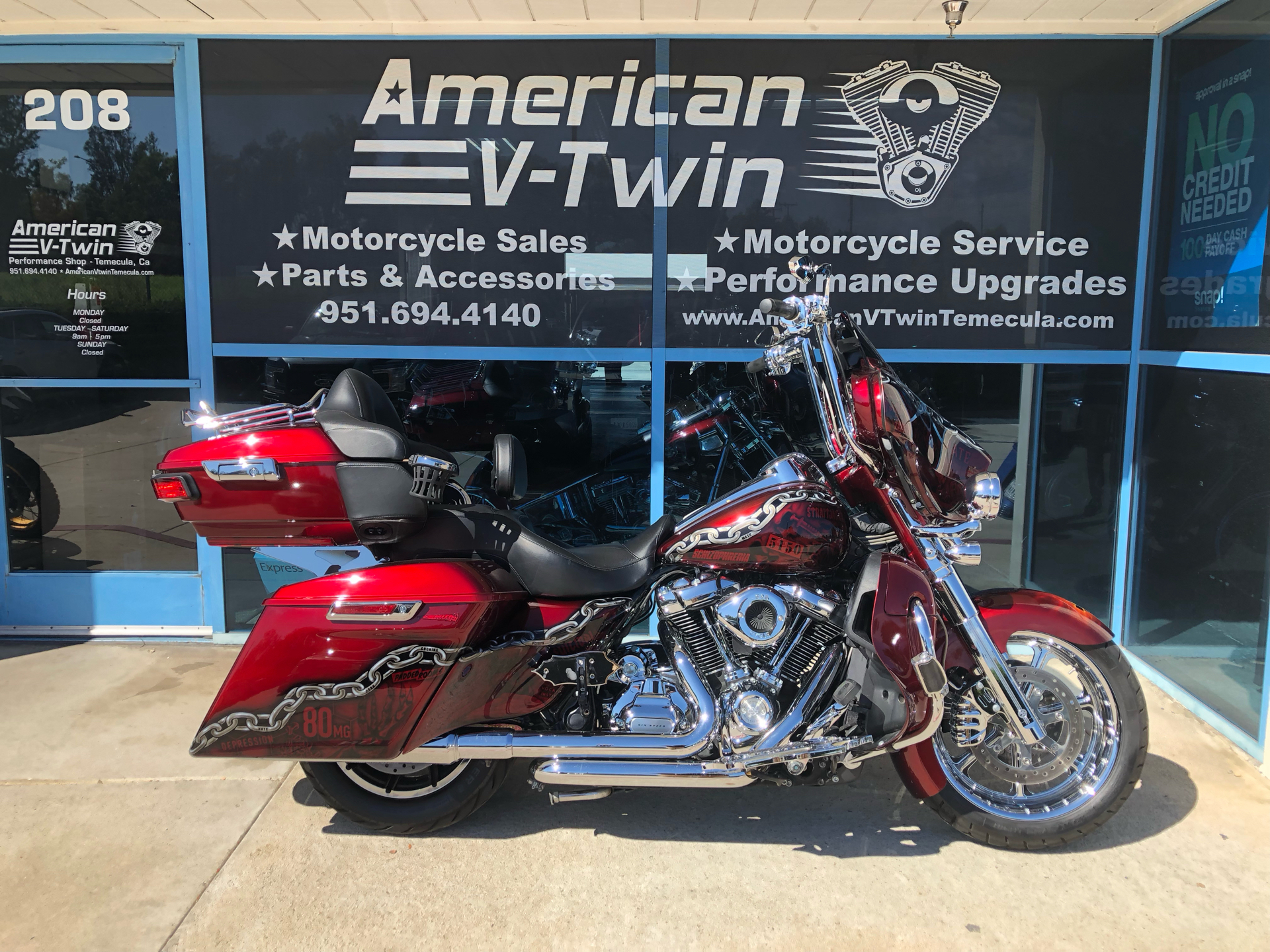 2018 Harley-Davidson Electra Glide® Ultra Classic® in Temecula, California - Photo 2