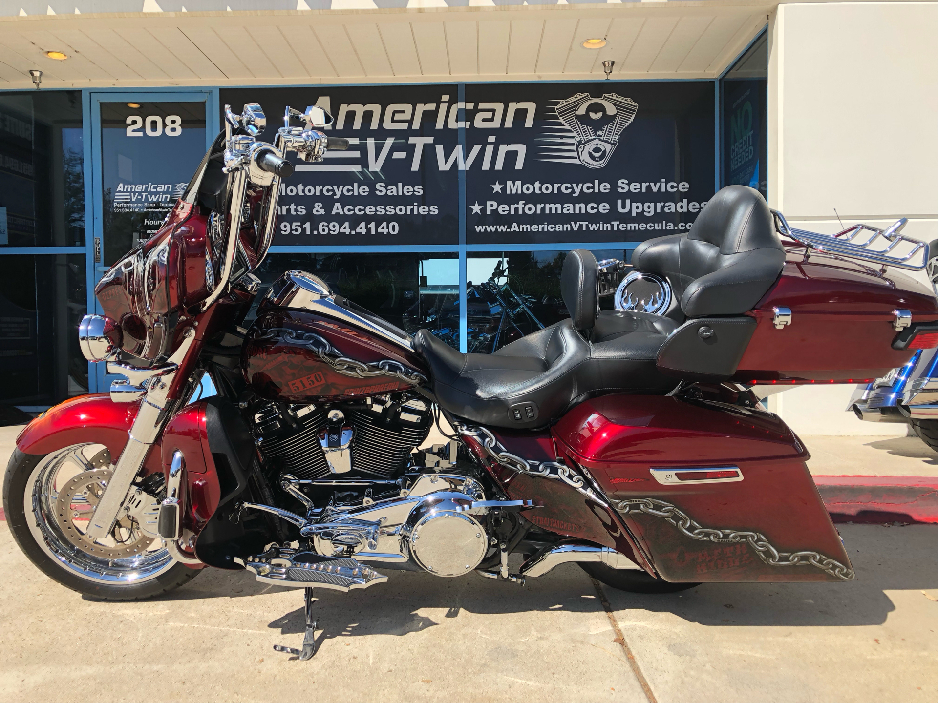 2018 Harley-Davidson Electra Glide® Ultra Classic® in Temecula, California - Photo 16