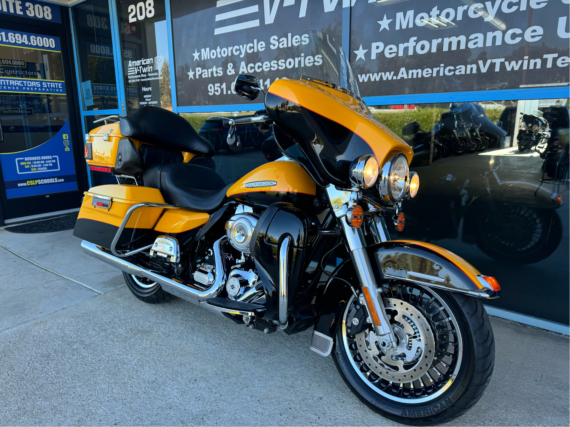 2013 Harley-Davidson Electra Glide® Ultra Limited in Temecula, California - Photo 2