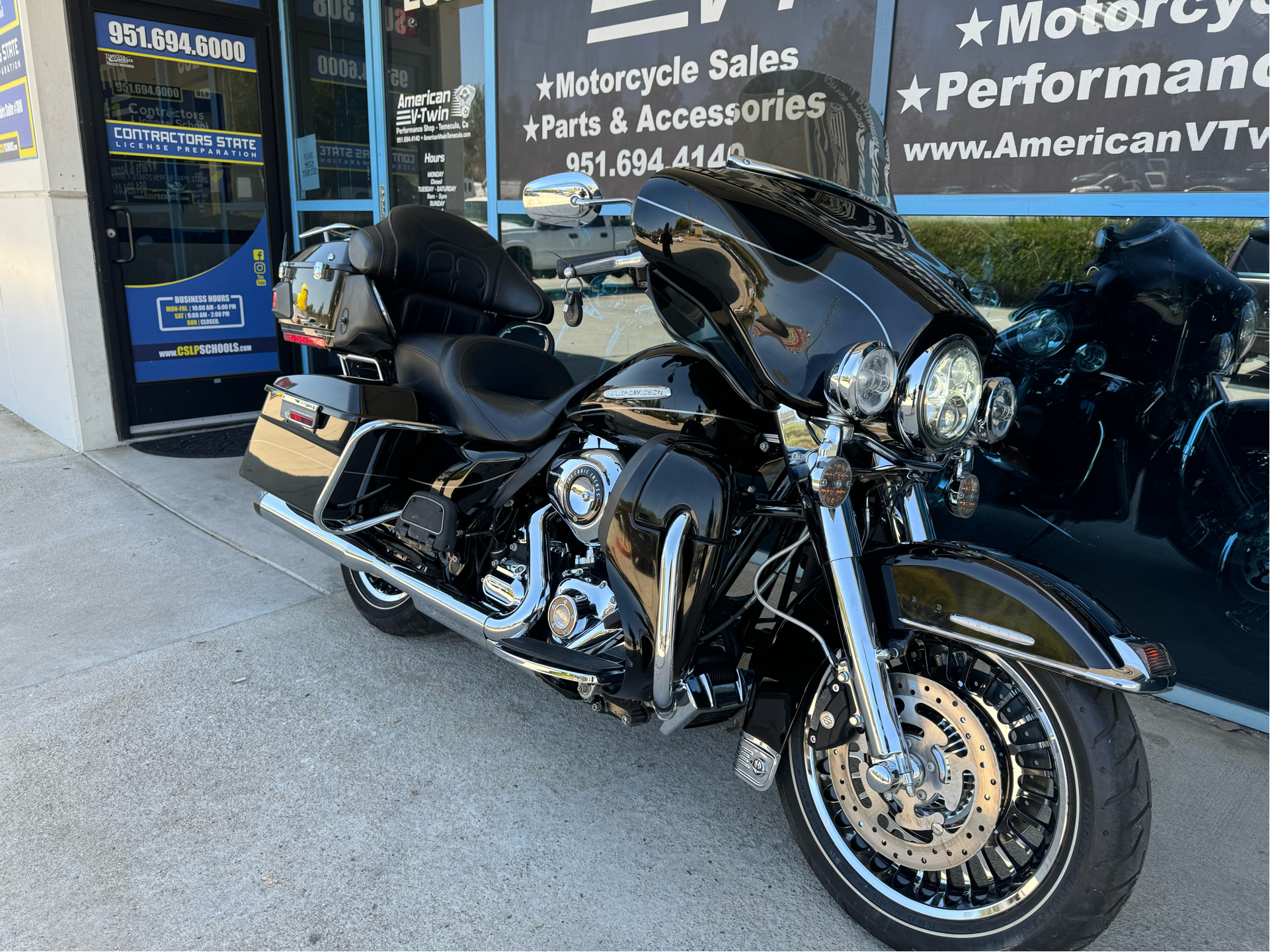 2013 Harley-Davidson Electra Glide® Ultra Limited in Temecula, California - Photo 2