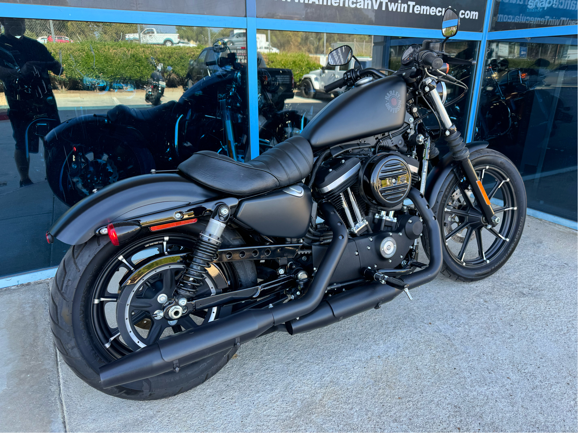 2021 Harley-Davidson Iron 883™ in Temecula, California - Photo 3