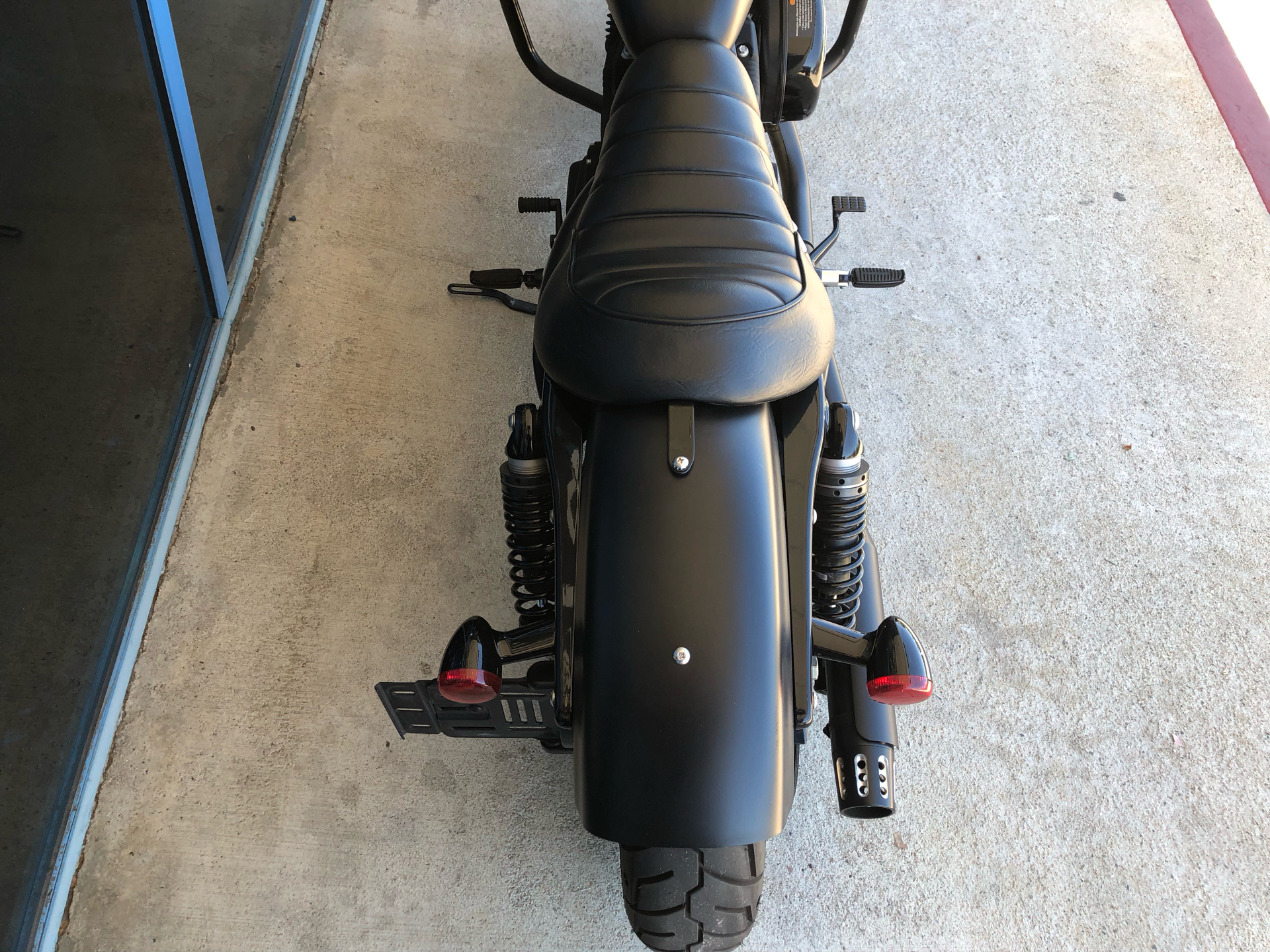 2021 Harley-Davidson Iron 883™ in Temecula, California - Photo 8