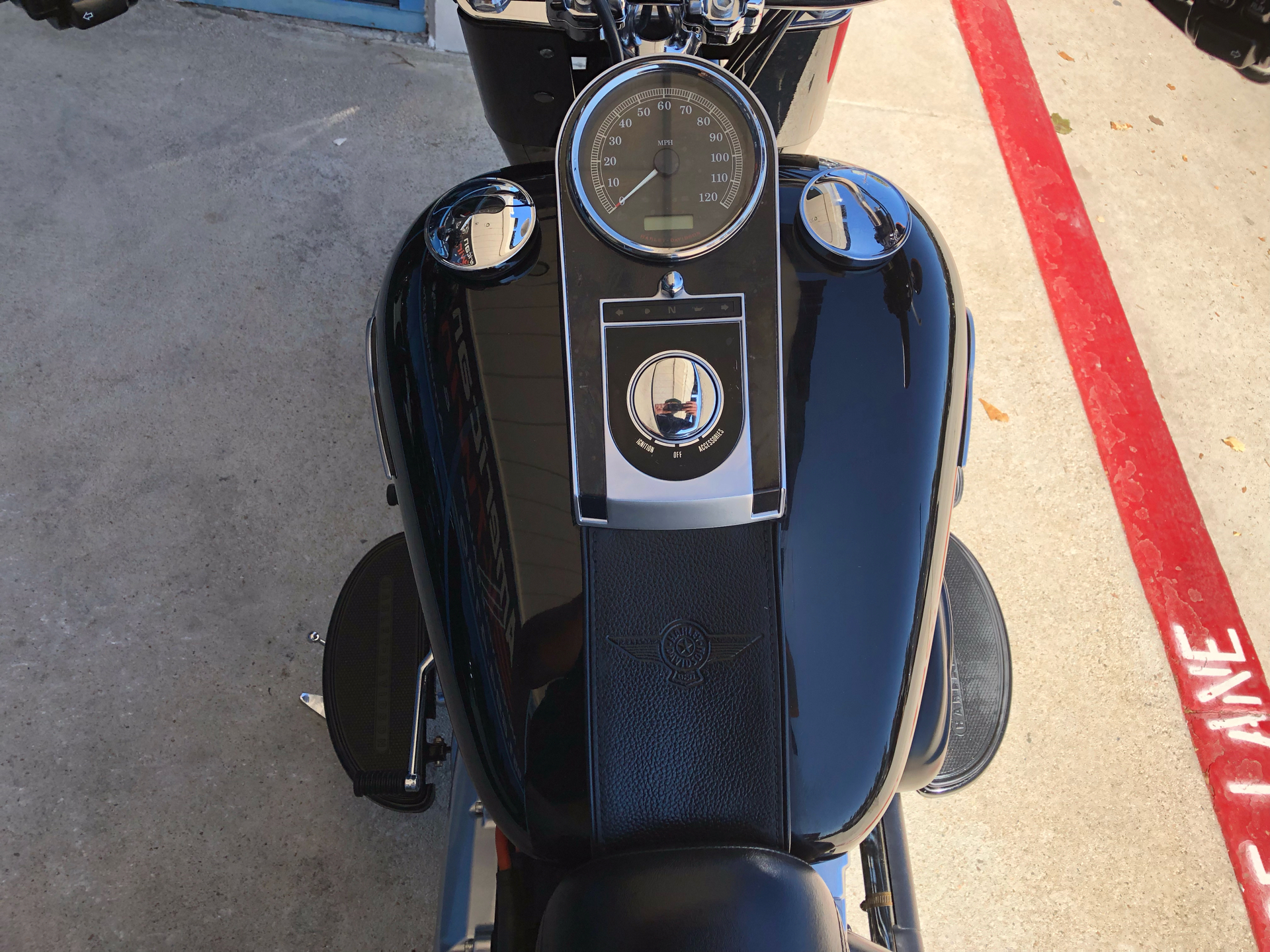 2015 Harley-Davidson Fat Boy® Lo in Temecula, California - Photo 9