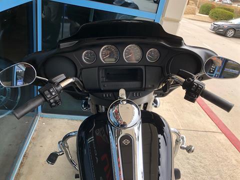 2019 Harley-Davidson Electra Glide® Standard in Temecula, California - Photo 12